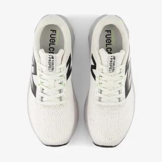 new balance fuelcell propel v5 patike za trčanje — slika 4